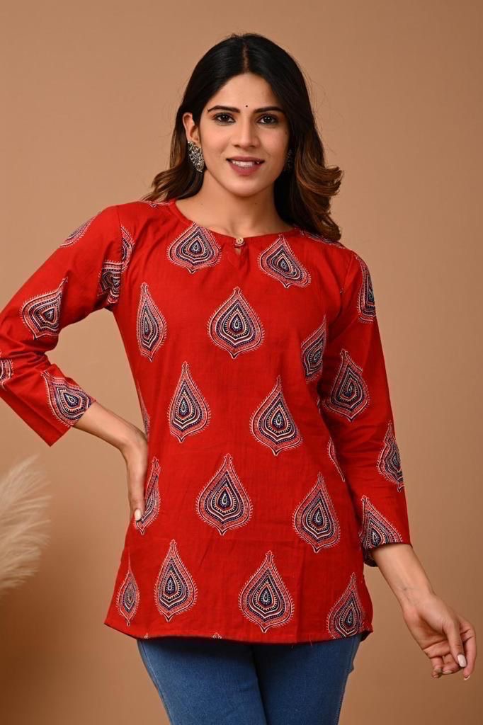 Red Hand Block Top (Vastr)