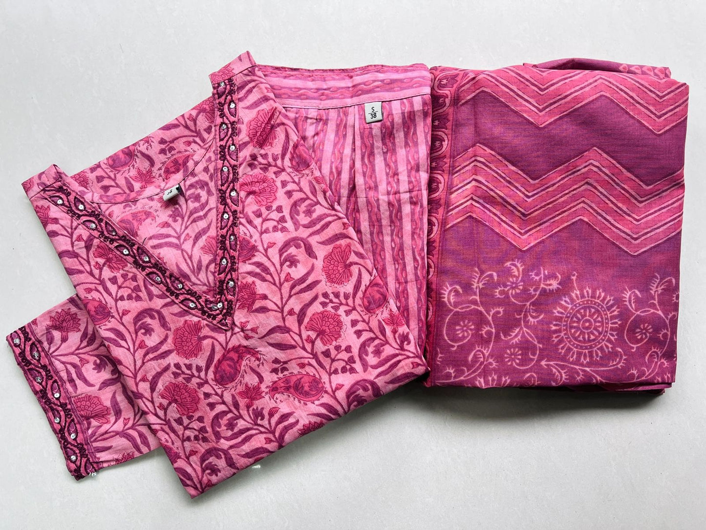 Pure Premium Cotton Pink kurta set with duptta