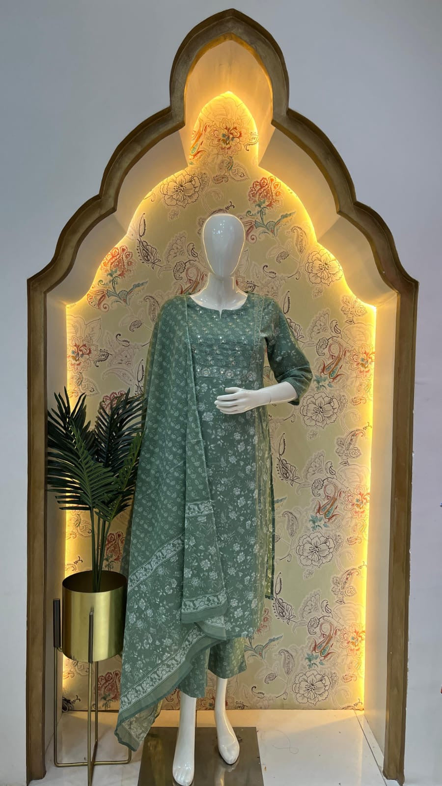 Pure Premium Cotton kurta set with Dupatta (Green)