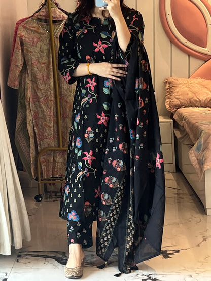 Women’s Black Floral Print Aline Cotton Kurta set with Dupatta (38 to 46)| VGANG
