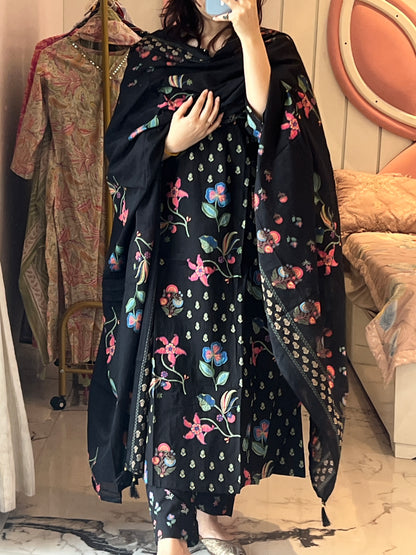Women’s Black Floral Print Aline Cotton Kurta set with Dupatta (38 to 46)| VGANG