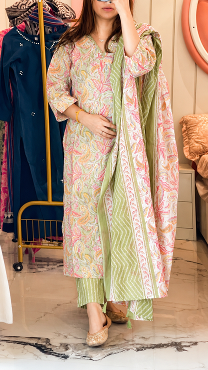 VGANG Women’s Kalam Kari Cotton kurta Set with Dupatta (38 to 52)