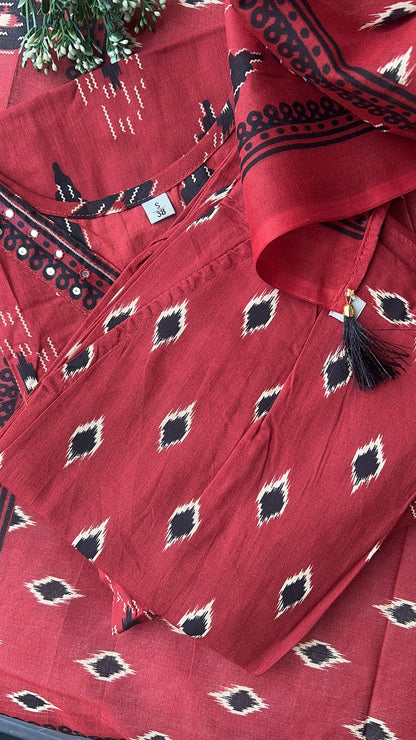 Women’s Maroon Diamond Print Cotton kurta set with Dupatta (38 to 52)