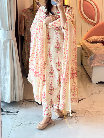 Women Cream Butti Print Cotton kurta Set with Dupatta (38 to 52)