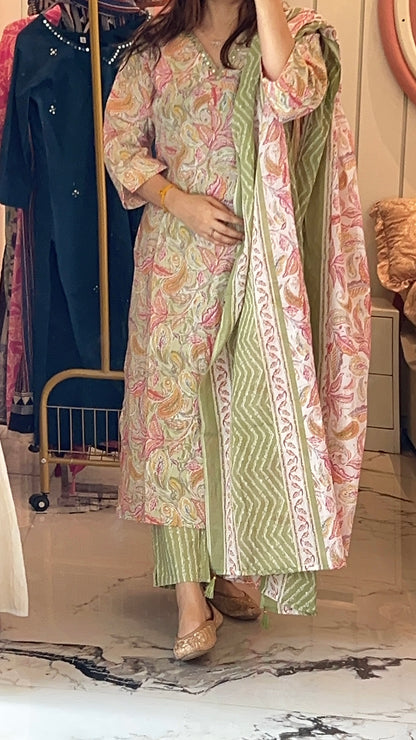 VGANG Women’s Kalam Kari Cotton kurta Set with Dupatta (38 to 52)