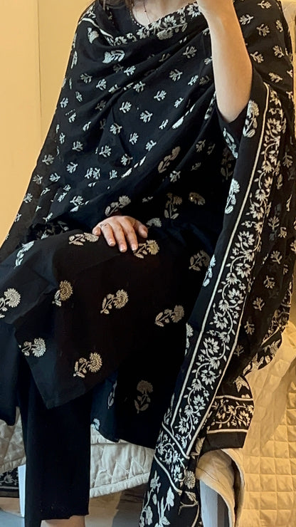 women's black Cotton Kurta Set with Dupatta (38 to 46 ) | VGANG
