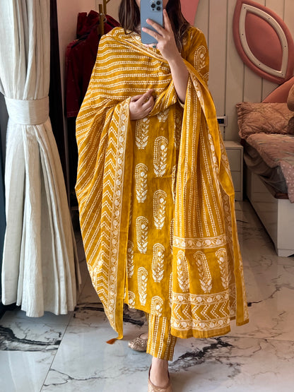 VGANG Mustard yellow cotton kurta set with dupatta (38 to 52)