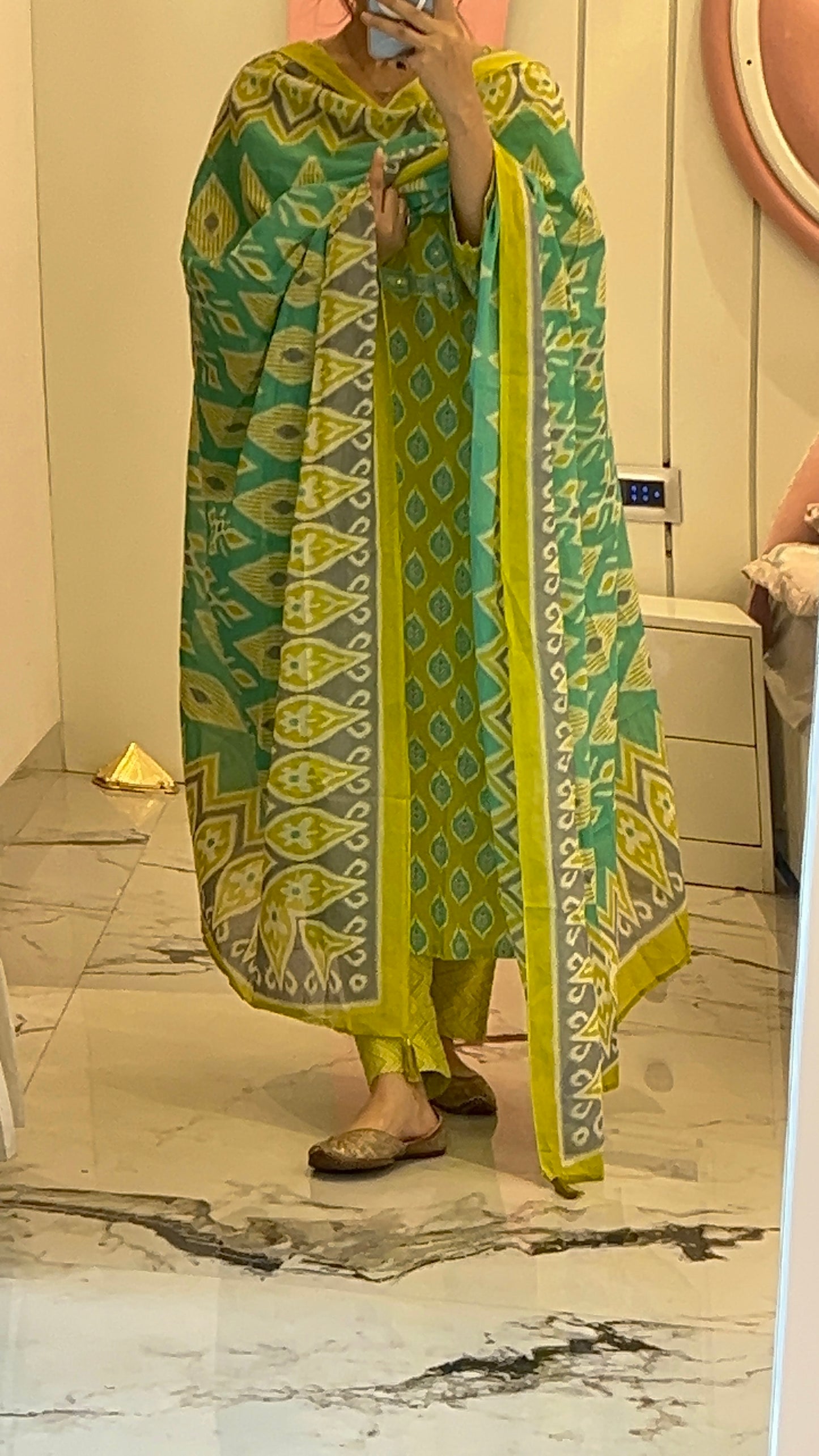 Women Parrot Green Cotton Kurta Set with Dupatta (38 to 52) |VGANG
