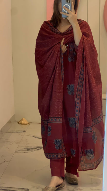 Women Maroon Cotton Kurta Set with Dupatta (38 to 52) | VGANG