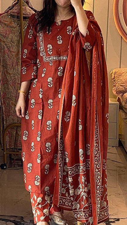Women’s Rust Cotton Butti Print Cotton Kurta Set with Dupatta (38 to 52)| VGANG