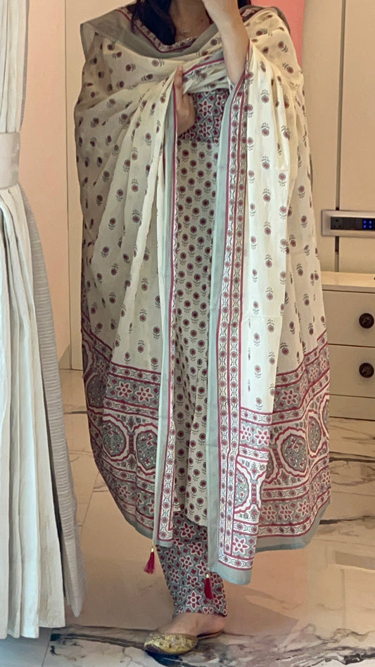 Pure Premium Off white small butti kurta set with Dupatta (38 to 52)