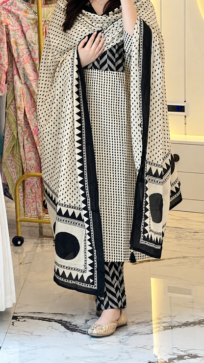 Diamond Print Cream Cotton kurta Set with Dupatta (38 to 52)
