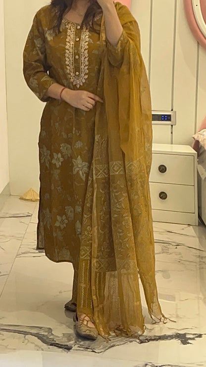 Women’s Dark Mustard Cotton Kurta Set with Kota Dori Dupatta (38to46) | VGANG