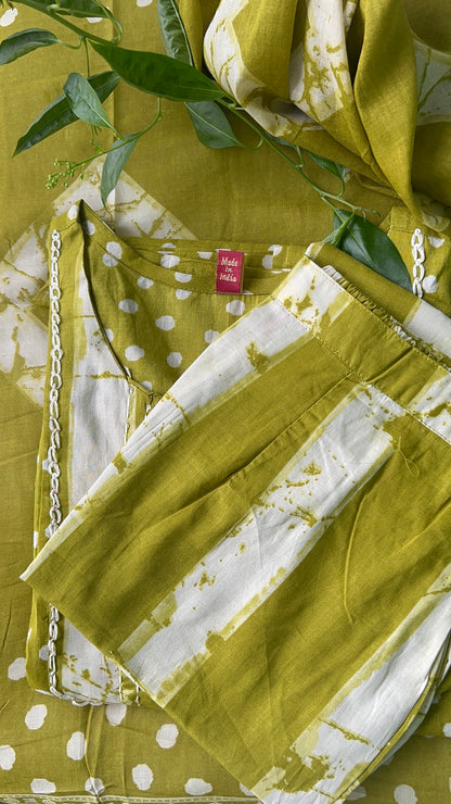 Pure Premium Parrot Green Straight Cotton Kurta set with Dupatta (38 to 44)