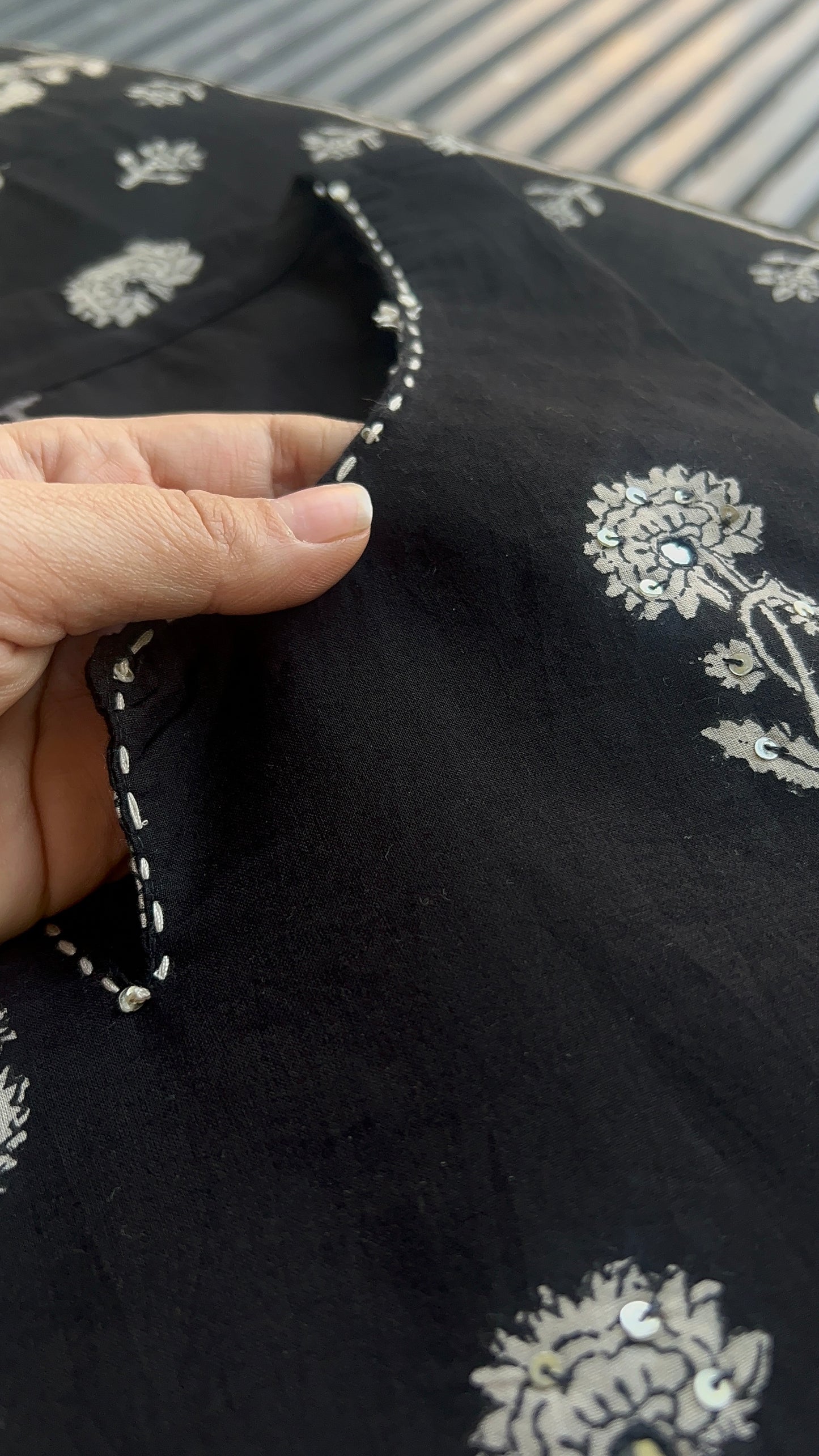 women's black Cotton Kurta Set with Dupatta (38 to 46 ) | VGANG