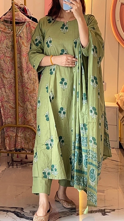 Women’s Pista Green Aline Cotton kurta set with Dupatta (38 to 52)