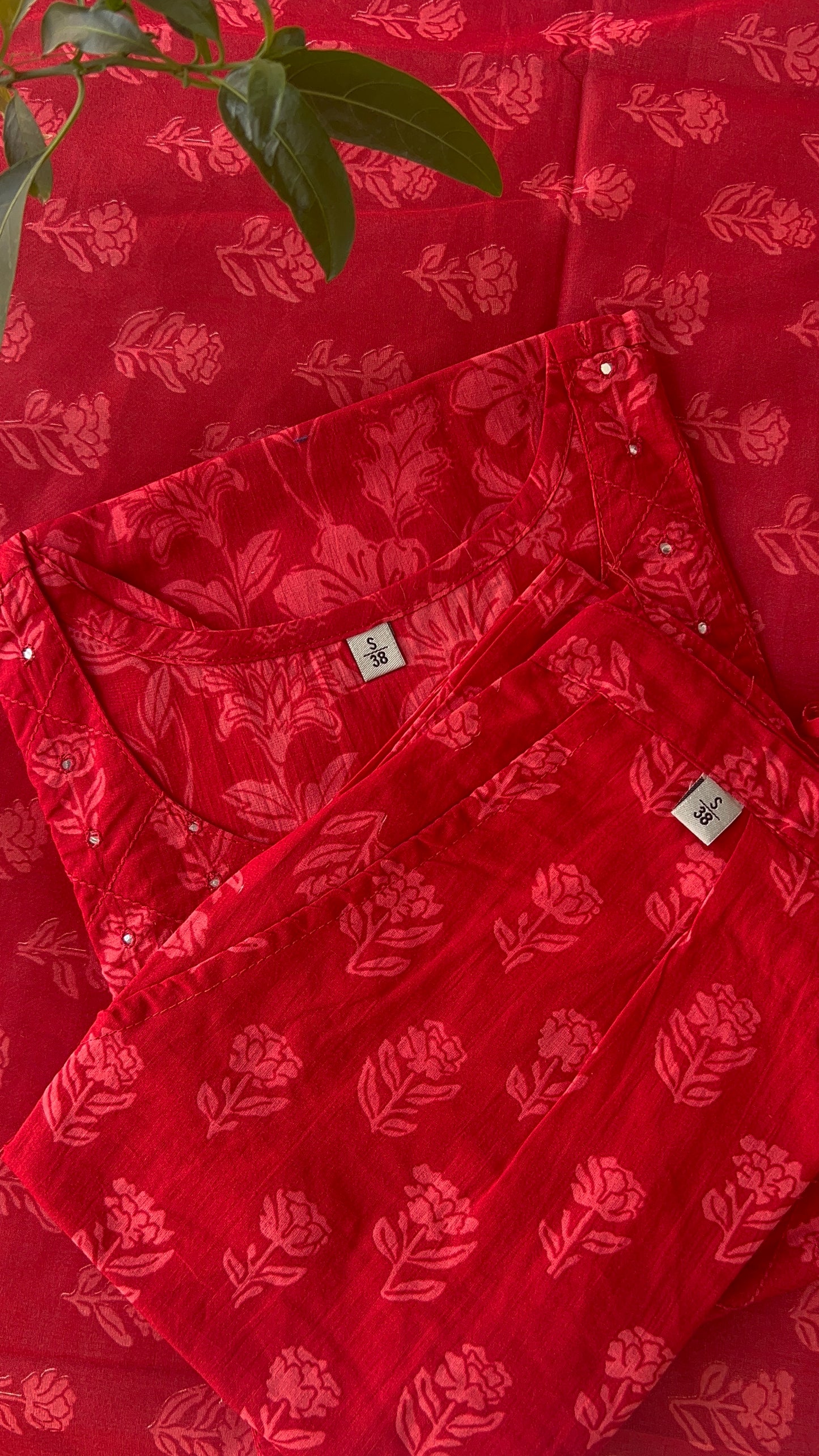 Floral Print Red Cotton Kurta Set with Dupatta (38 to 52)