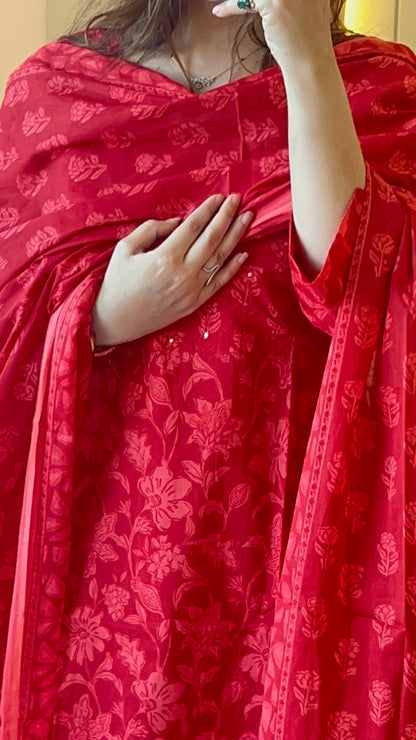 Floral Print Red Cotton Kurta Set with Dupatta (38 to 52)