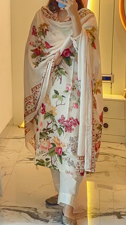 Women’s Off-White Cotton Kurta Set with Dupatta (38 to 52) | VGANG