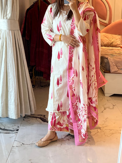 OFF White Cream Cotton Kurta Set with Dupatta (38 to 52)
