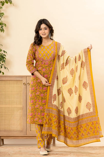 Mustard yellow kurta set with Duppta