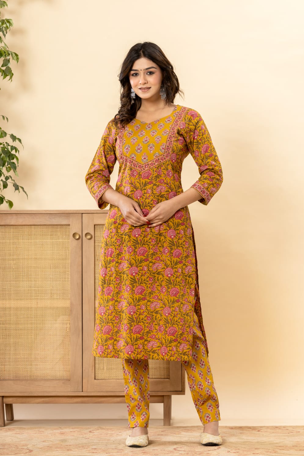 Mustard yellow kurta set with Duppta
